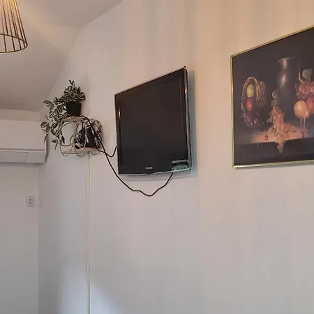 Apartamento Rose 2 *